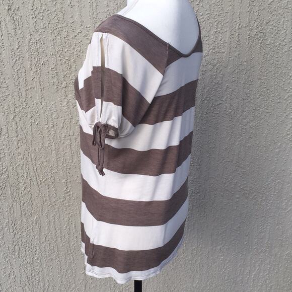 A.N.A Cold Shoulder Short Sleeve Stripped Top Women's size Petite Small - Picture 5 of 8